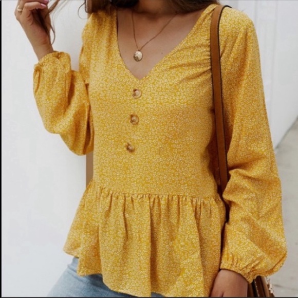 Ashton’s Three Button Yellow Blouse - Picture 3 of 3